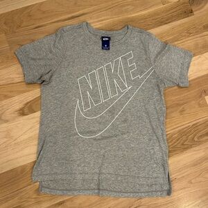 Nike T shirt medium